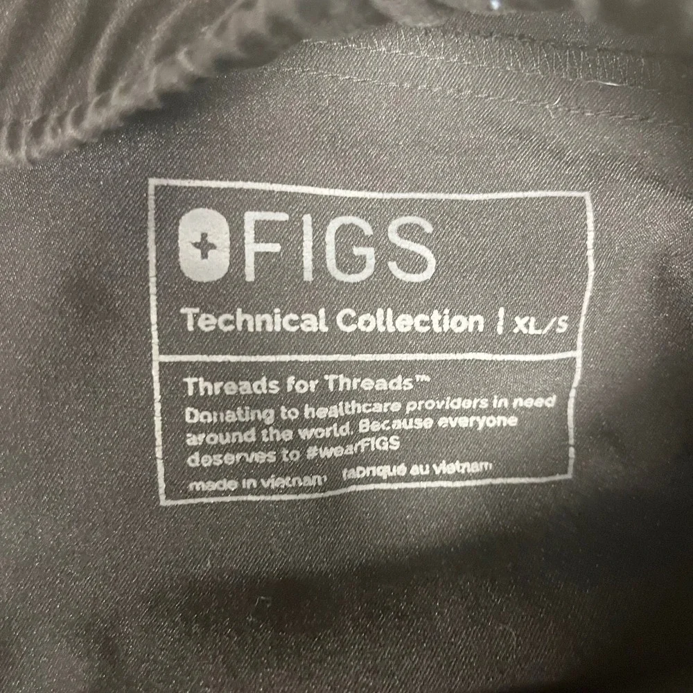 Lot of 3 FIGS Men's XL Short Tansen Technical Scrub Joggers Navy Sage Black